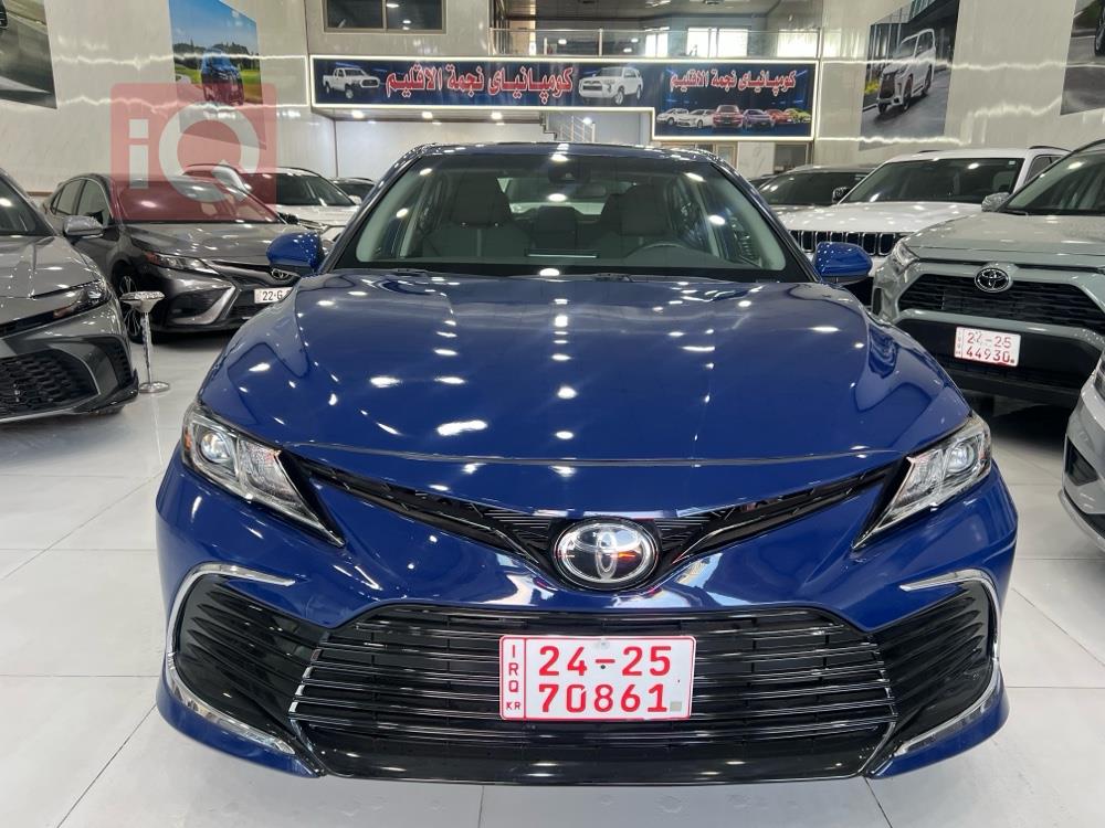 تۆیۆتا کامری